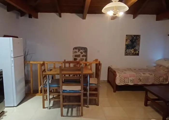 Apartment Hill House